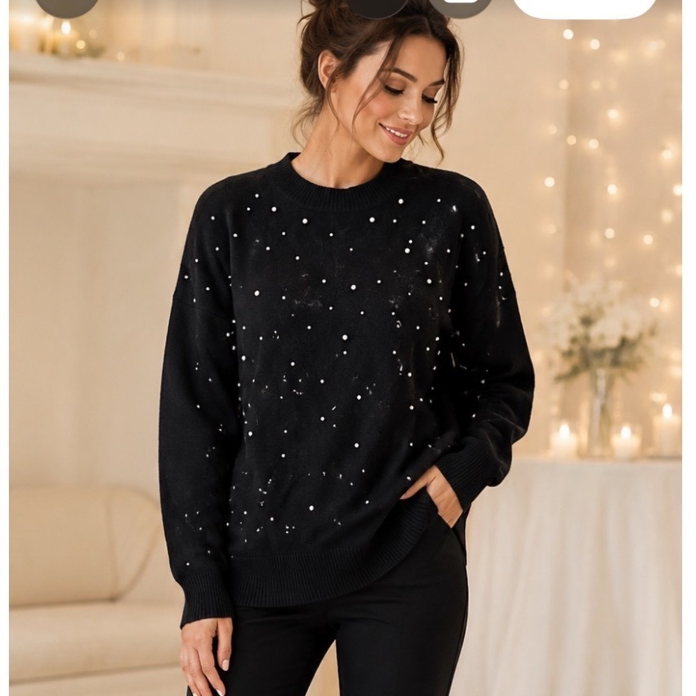 NWT Crown‎ And Ivy Woman's Black Sweater w Pearls Size P M